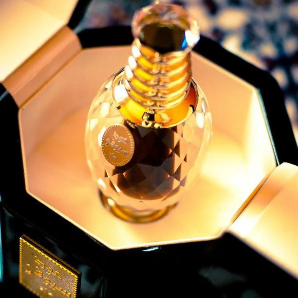 Oudh Siufi Perfume Oil - 3 ML (0.1 oz) by Rasasi - Image 6
